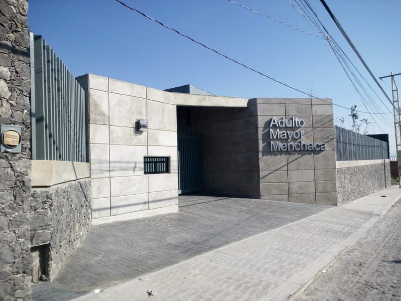 Adulto Mayor Menchaca