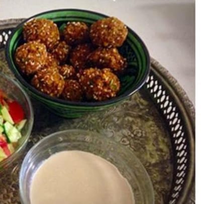 פלאפל חם - מושלם כארוחת צהרים! (ואין כמו להכין לבד-הכי טעים)