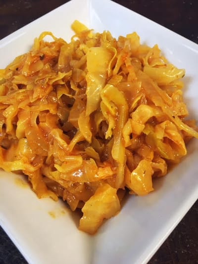 כרוב ברוטב עגבניות