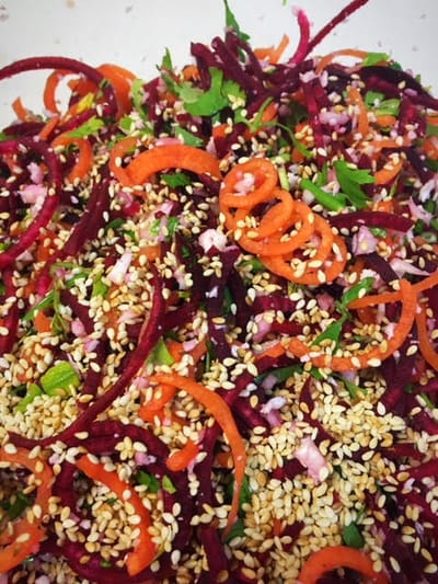 סלט סלק, גזר ברוטב וינגרט