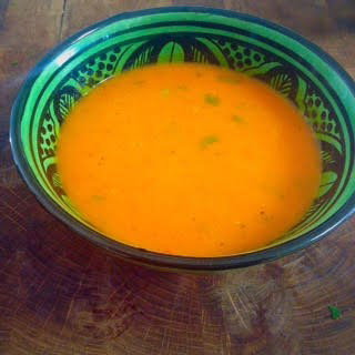 מרק פלפלים וגזר