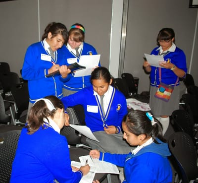 Mi primer experiencia con la metodología de estudio de casos.                Los alumnos no me entienden…  ¿De quien es la culpa?