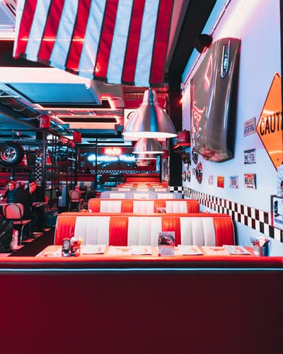 برای شکم گردی کدام رستوران کیش بهتر است؟