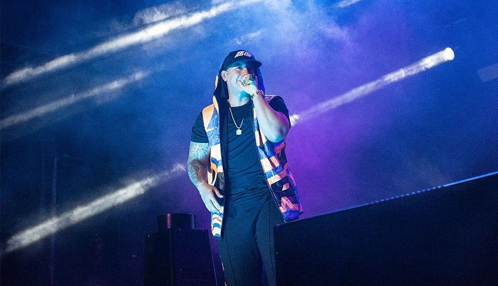 Daddy Yankee hizo bailar a 17 mil fanáticos.