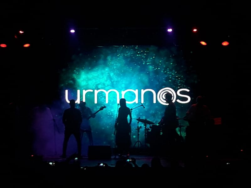Urmanos se presentó en el Teatro de Lomas.