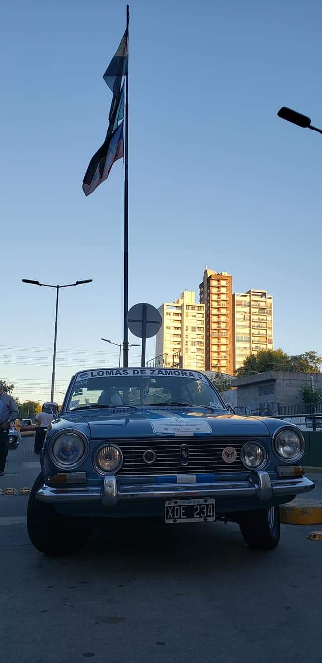 Exposición de Motos y Autos clásicos de todos los tiempos.
