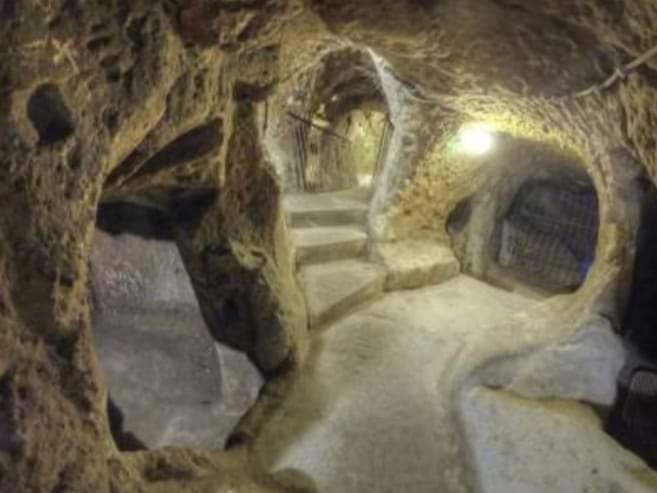 Hallan en Turquía una ciudad subterránea de unos cinco mil años de antigüedad.