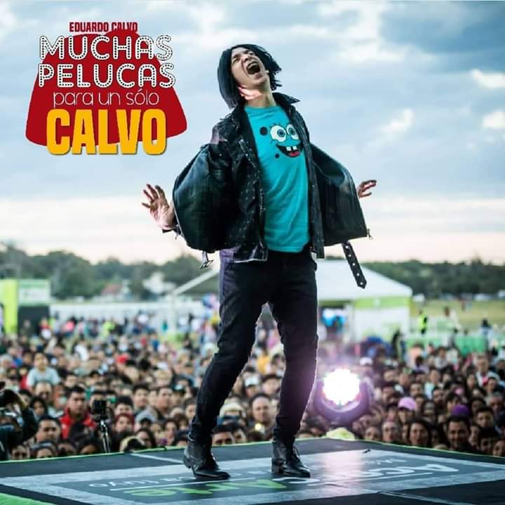 Excelente show "Muchas pelucas para un calvo".