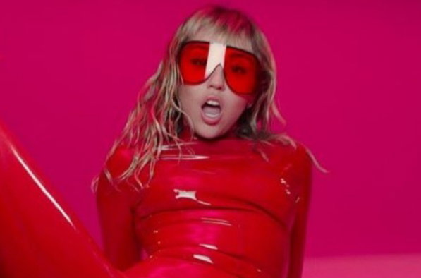 Buena música, buena compañía. Disfrutamos a Miley Cyrus.