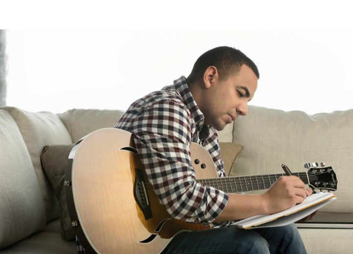 Felipe Peláez, por primera vez en el país: "Tenemos que trabajar para fortalecer la hermandad latina".