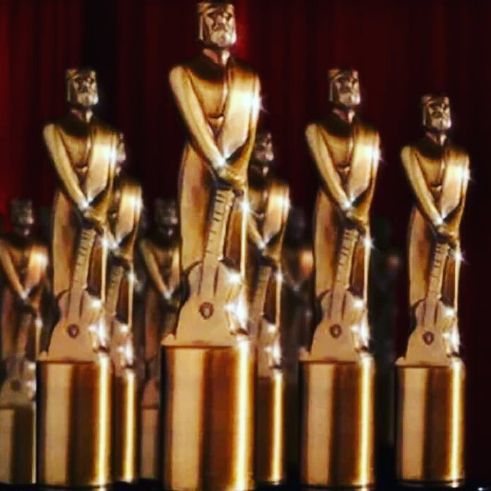 Los ternados del Martin Fierro de cable.