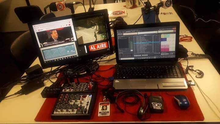 Así quedaba todo listo para una tarde/noche de radio.