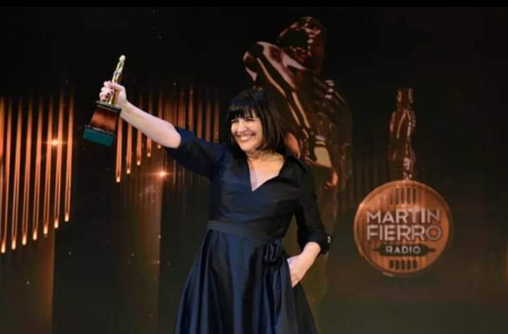 Martín Fierro de Radio 2019: Elizabeth Vernaci se llevó el Oro.