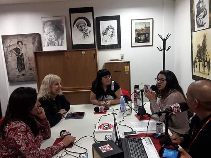 Un placer compartir la magia de la radio juntos.