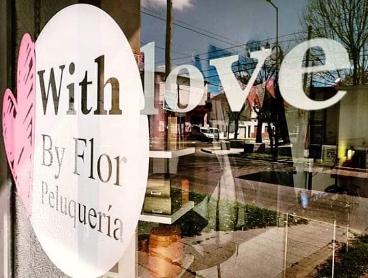 With Love By Flor Peluquería.!!