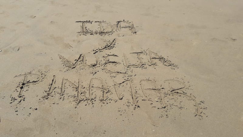 Gracias por la foto, El Ensamble percusión desde Pinamar. Gira verano.!!