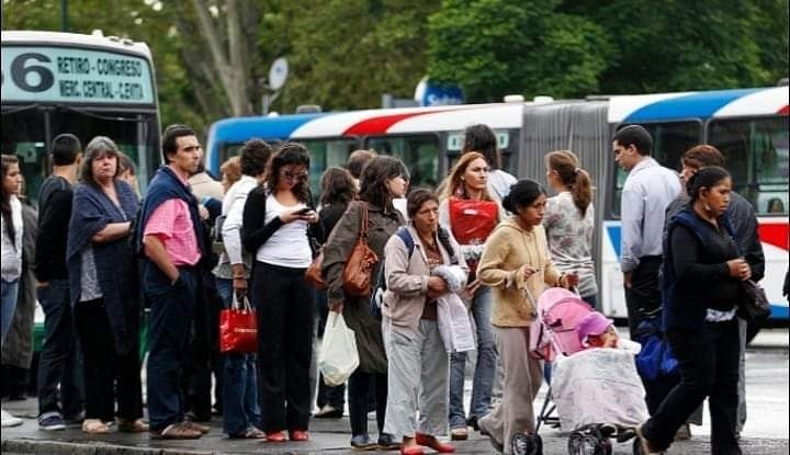 Un sector disidente de la UTA anunció un paro de colectivos para hoy: qué líneas se verán afectadas.