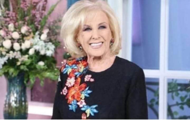 Quién reemplazará a Mirtha Legrand en sus programas. La diva eligió resguardarse por el coronavirus, ya que es una persona de riesgo por su edad.