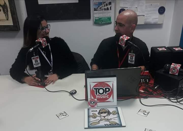 Siempre disfrutando de la magia de la Radio.!!