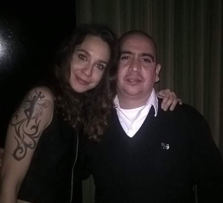 Junto a un gran artista. Daniela Herrero, excelente cantante.!!