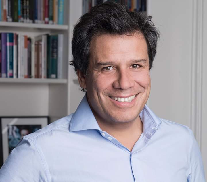 Facundo Manes: Lo que vemos no es el resultado lógico de la evidencia, sino que está basado en nuestra propia historia, prejuicios y suposiciones.