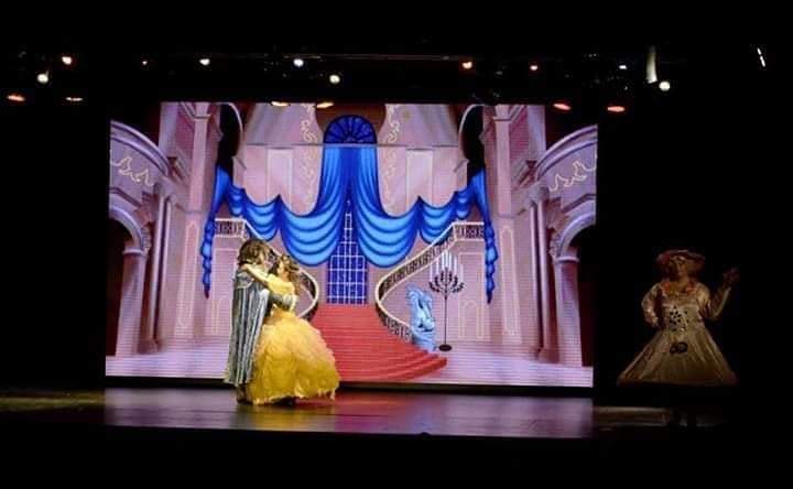 "La Bella y Bestia" Se trata de una producción completamente realizada por la Escuela Municipal de Comedia Musical Lomas de Zamora.