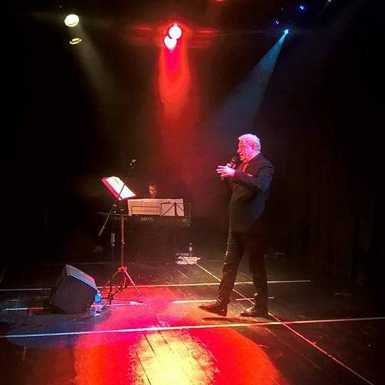 Recordando buenos momentos!  Espectacular noche de música disfrutamos sobre el escenario del Teatro del Municipio de Lomas!