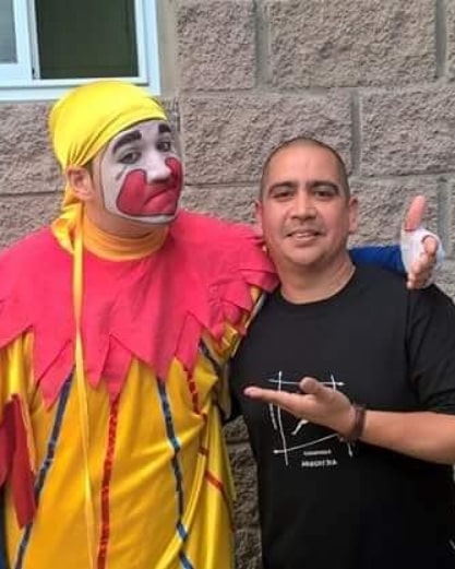 Recordando buenos momentos. Siempre estamos acompañados de grandes artistas y personas.