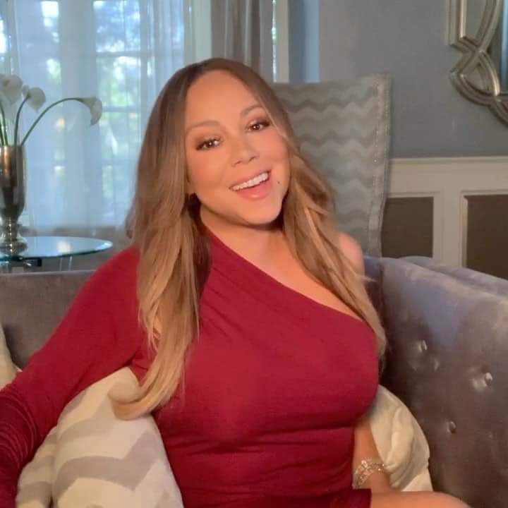 La cantante, compositora y autora Mariah Carey continúa la celebración de su 30º aniversario como artista discográfica con el lanzamiento de The Rarities, una colección de dos álbumes de su archivo que abarca toda su carrera.