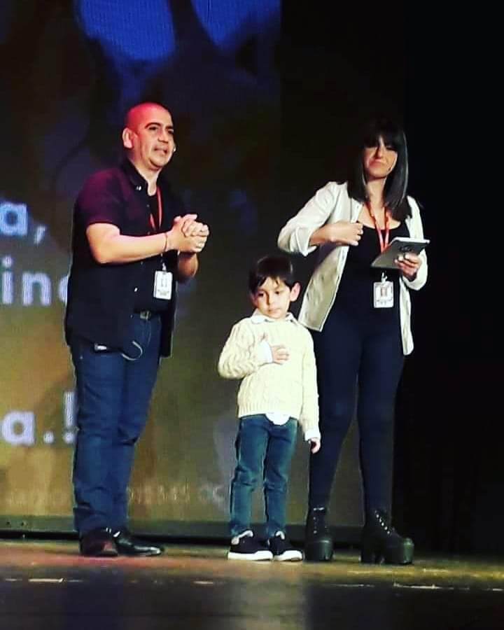 En el Mega Festival Solidario de música y danza "Top Music".