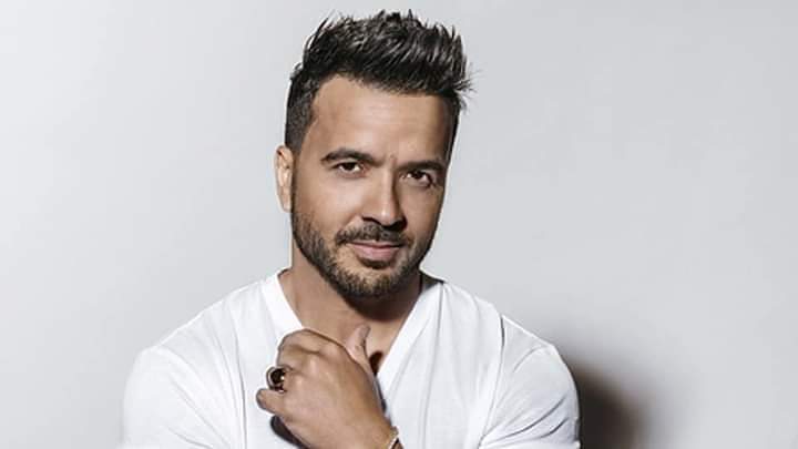 El exitoso cantante puertorriqueño Luis Fonsi, que disfruta de la aceptación de "Vacío".