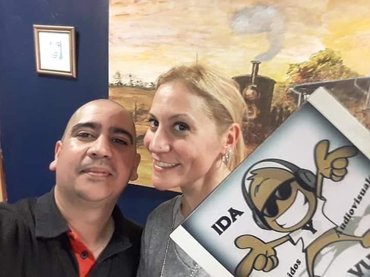 Siempre compartimos la magia de la Radio junto a grandes artistas.