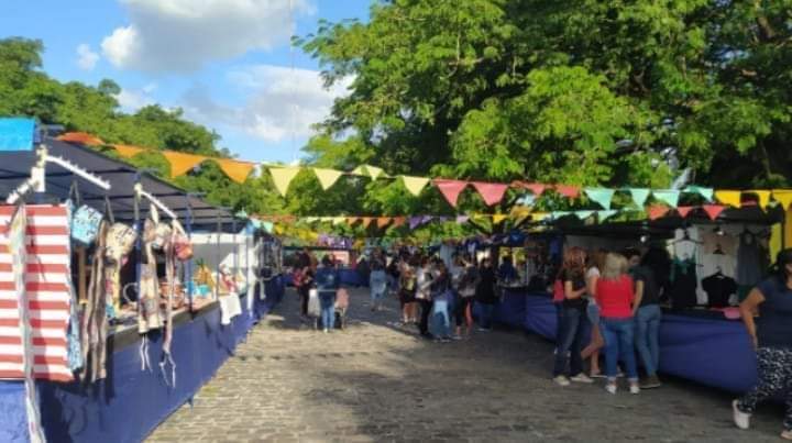 Se viene una doble jornada del Mercado de Emprendedores.