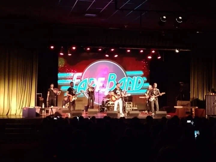 En la noche del Sábado disfrutamos de un gran show, Lapebang. - Copia