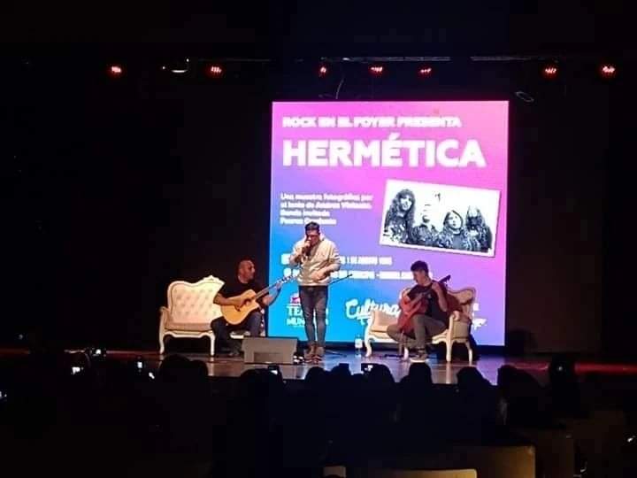 👉 Se inauguró la muestra de Hermética por el lente de Andrés Violante.