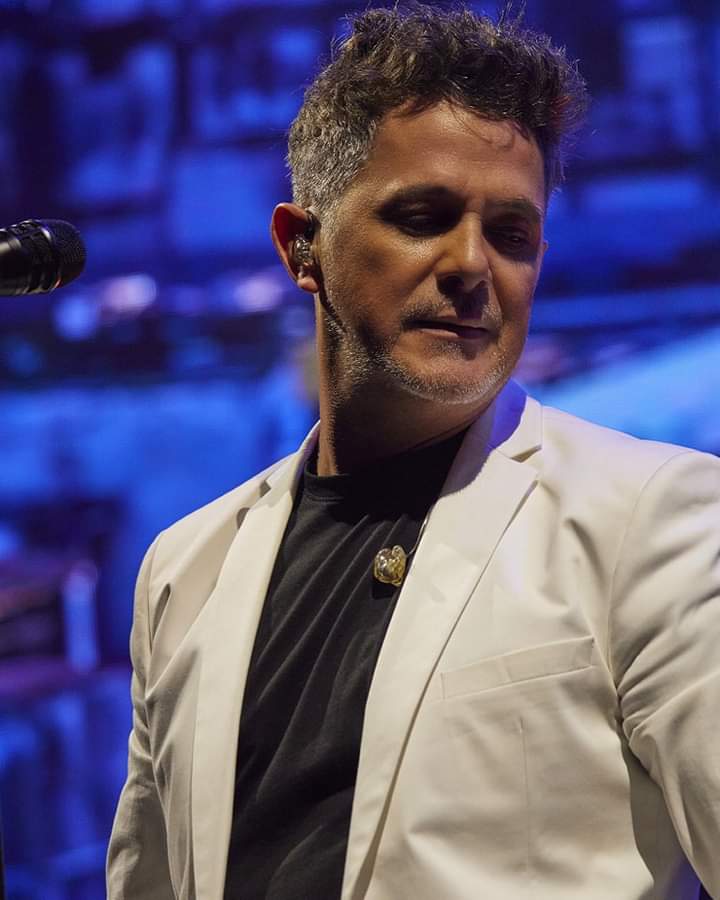 👉 Alejandro Sanz anunció nueva fecha para Argentina.
