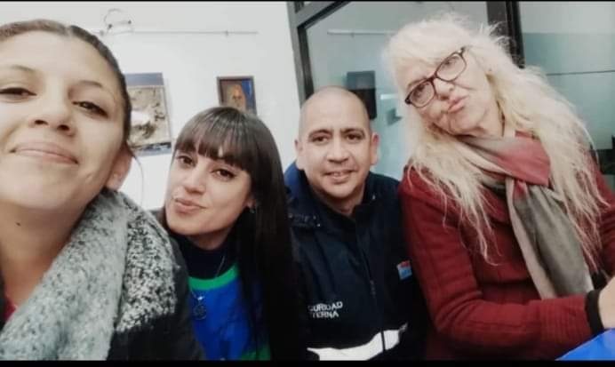 👉 Noche de Sábado, noche de trabajo con grandes compañeras!