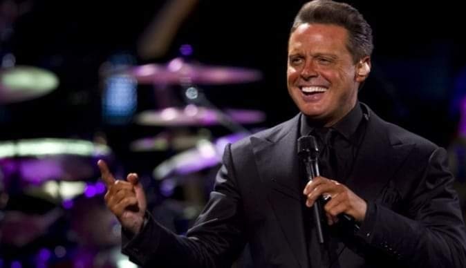 👉Luis Miguel le hizo un regalo inolvidable a sus fans durante su cuarto show en Buenos Aires.