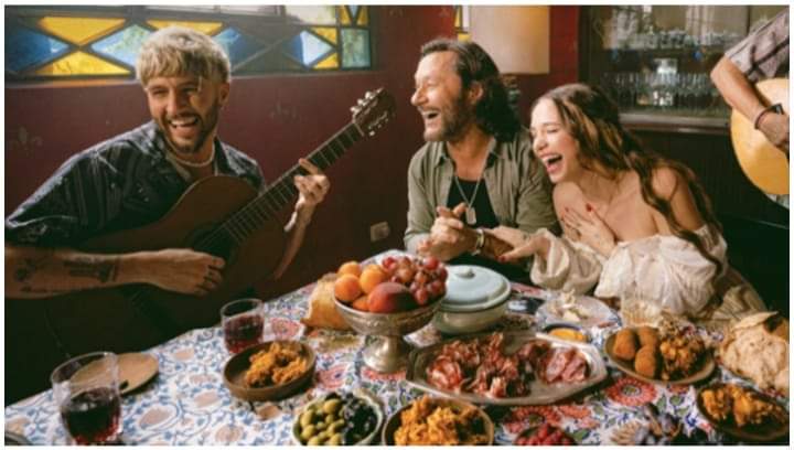 👉 Diego Torres presentó “Las leyes de la vida” junto a sus sobrinos.