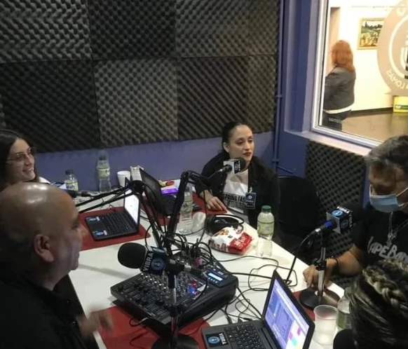👉 Entrevista a Sergio Lapegue en vivo.