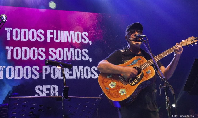 León Gieco confirmó su participación en el festival por el Día del Estudiante Solidario.