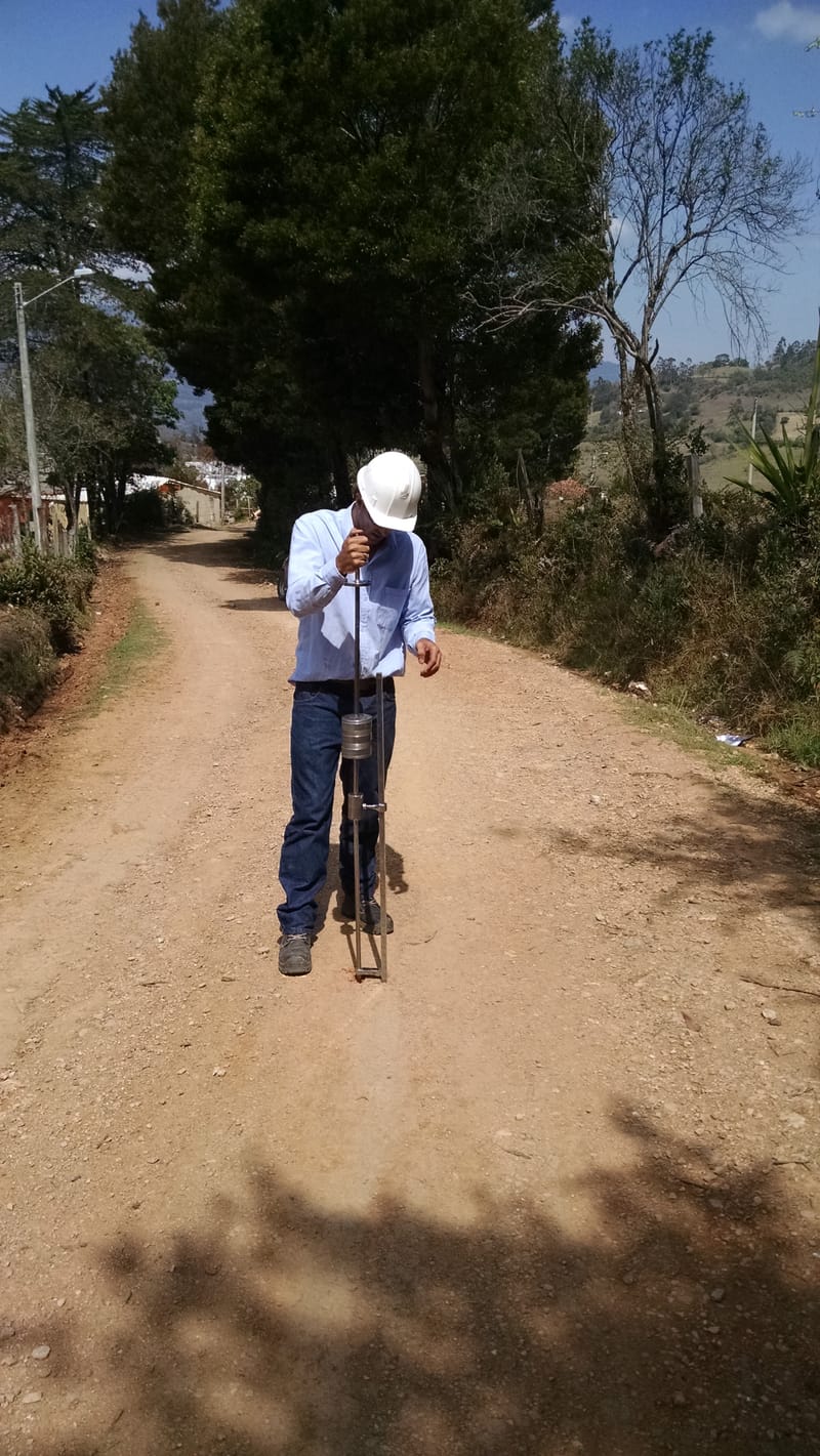 ESTUDIO, DISEÑO DE VÍAS Y PAVIMENTOS