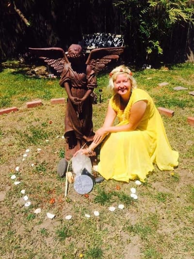 Jsme aktivní. Měníme svět do lásky. Protest.