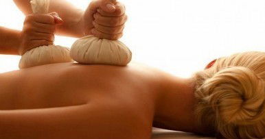 Rituel de l'Orient avec pochons chauds aux 3 menthes (2H) 450DH