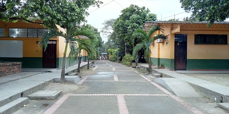 IZADA DE BANDERA CONMEMORACIÓN A LA MUJER GRADO 11-01