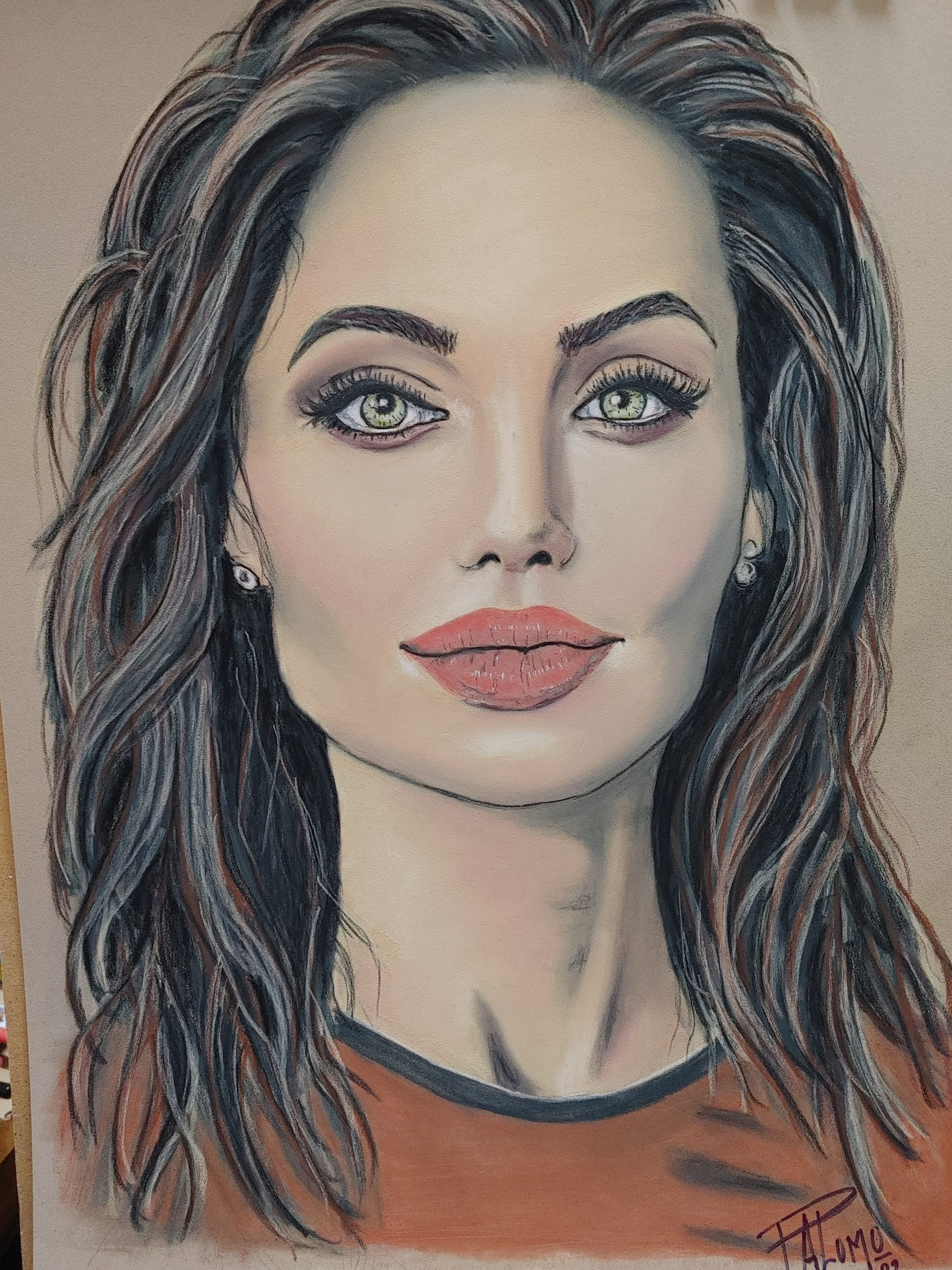 RETRATO ANGELINA JOLIE