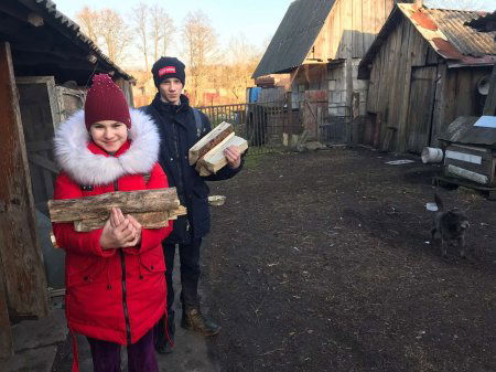 Сейчас зима, хотя на улице и достаточно тепло