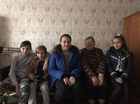Волонтерская акция «Тепло наших сердец – вашим прожитым годам!»