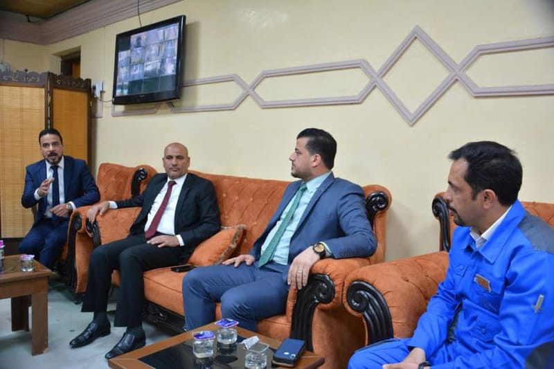 مدير فرع توزيع كهرباء ذي قار يستقبل عدد من اعضاء مجلس النواب للتباحث حول الخطة الاستراتيجية للصيف المقبل