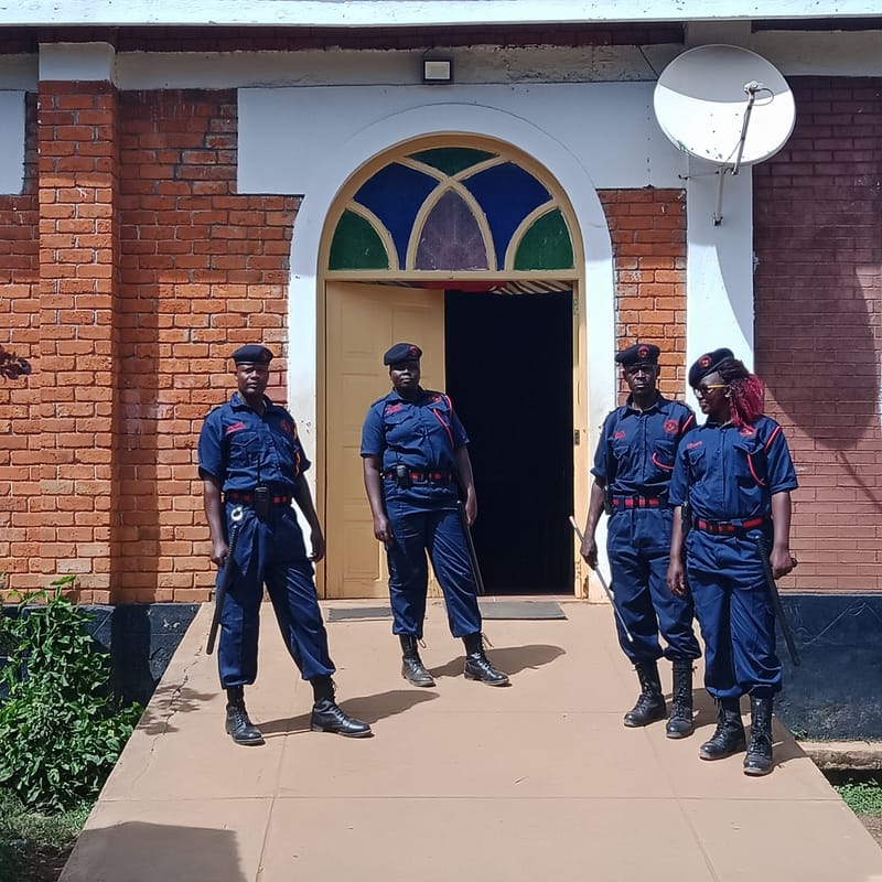 SECURITY GUARDS